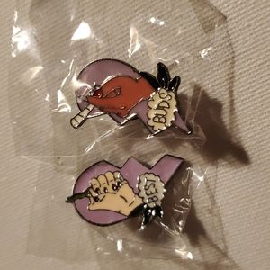Best buds pin set